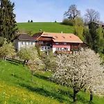 Appartamento In Einem Heimeligen Berner-stoeckli By Interhome Oberbalm